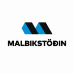 Starfsfólk við malbikun